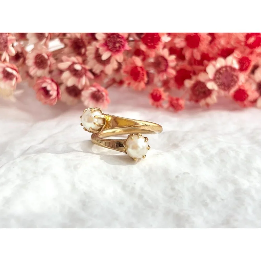 Faux Pearl Wrap Adjustable Gold Toned Costume Jewelry Vintage Ring - sz 4.25 - Picture 14 of 16